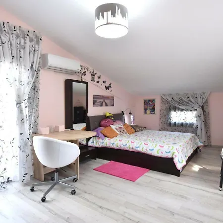Vakantiehuis Victoria - Halkidiki Nea Moudania